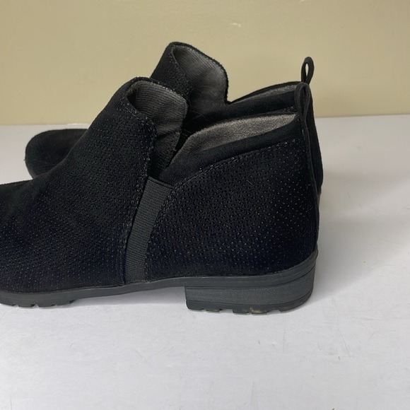 DR. SCHOLL’S Rolling Bootie Black Perforated Fabric Lug Outsile Slide-On 9M - Picture 4 of 14